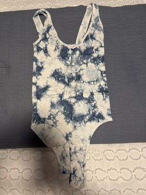 Tie-Dye Ribbed One-Piece Bodysuit in Blue and White